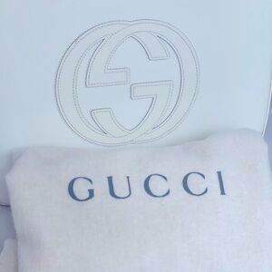 Gucci Vintage White Patent Leather G Logo Shoulder Bag